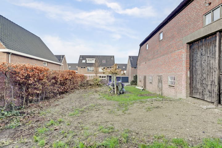 Foto 17 van Burg. Moonshof 52