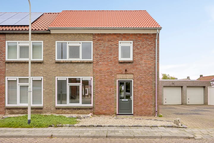 Photo 4 of Kloosterweg 3