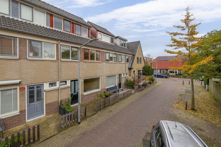 Photo 24 of Bakkerstraat 127