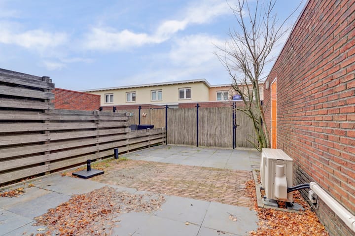 Foto 36 van Prof. Bosschastraat 35