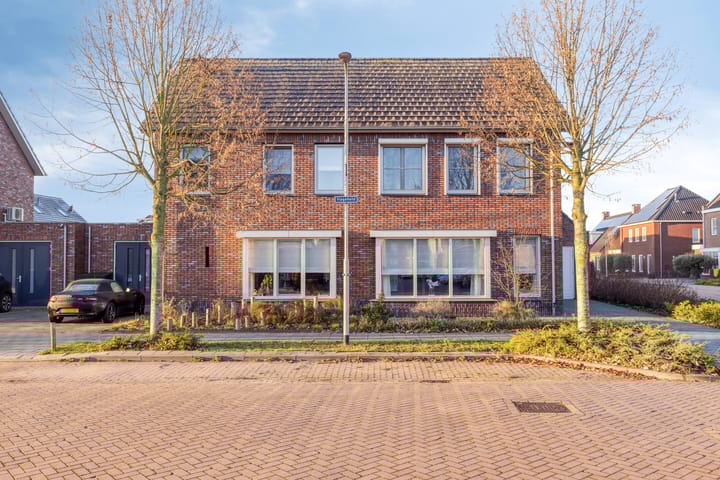 Foto 3 van Hageheld 44