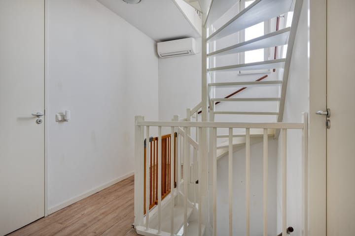 Foto 16 van Hageheld 44