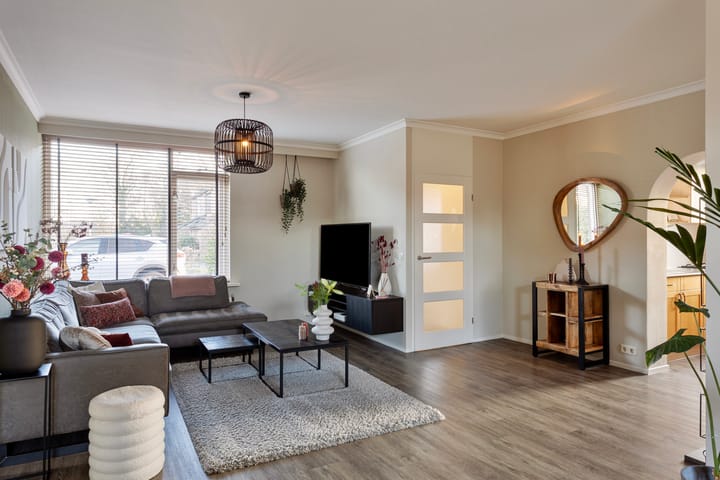 Foto 2 van Den Esker 10