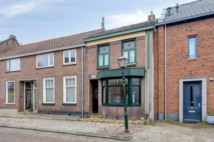 Photo 4 of Voorstraat 42