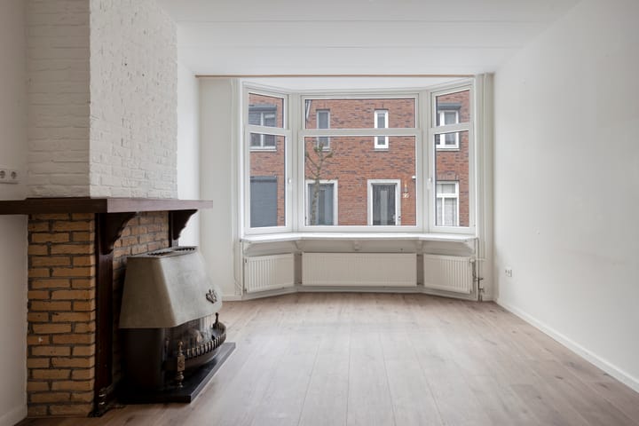 Photo 10 of Voorstraat 42