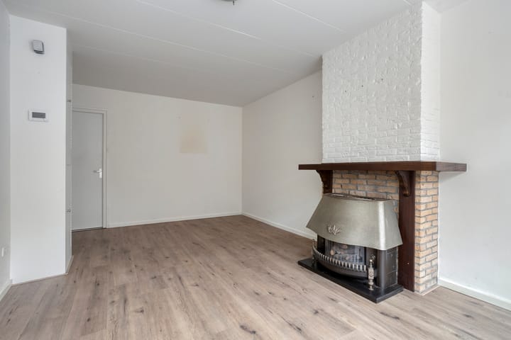 Photo 11 of Voorstraat 42