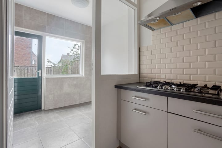 Photo 14 of Voorstraat 42