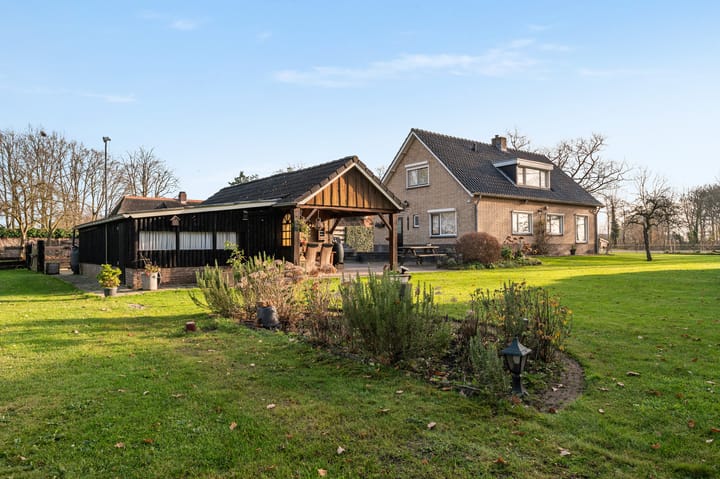 Photo 3 of Larenseweg 52