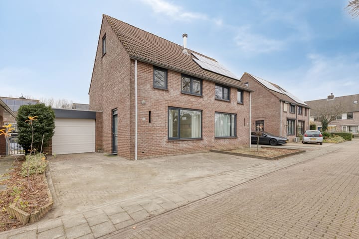 Foto 3 van Hammarskjöldstede 52