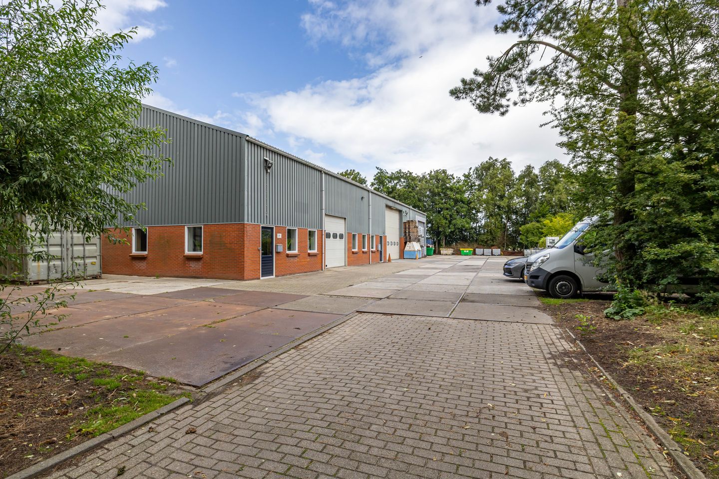 Bekijk foto 1 van Uithuizerweg 19