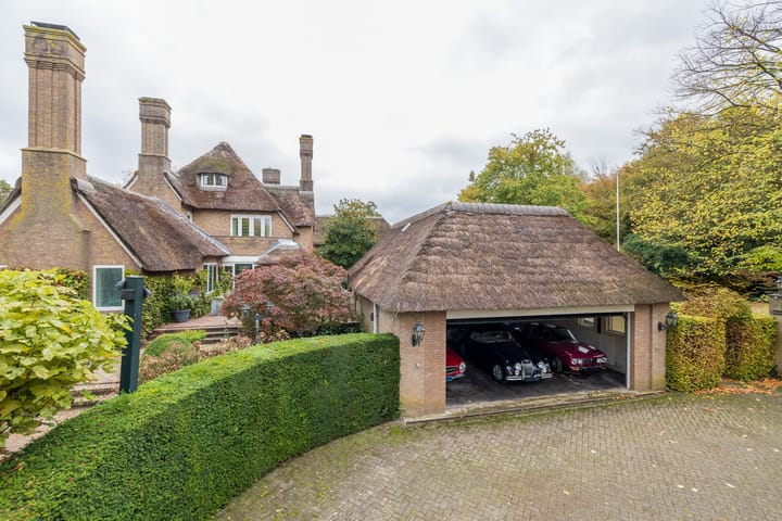 Foto 12 van Oranje Nassaulaan 12