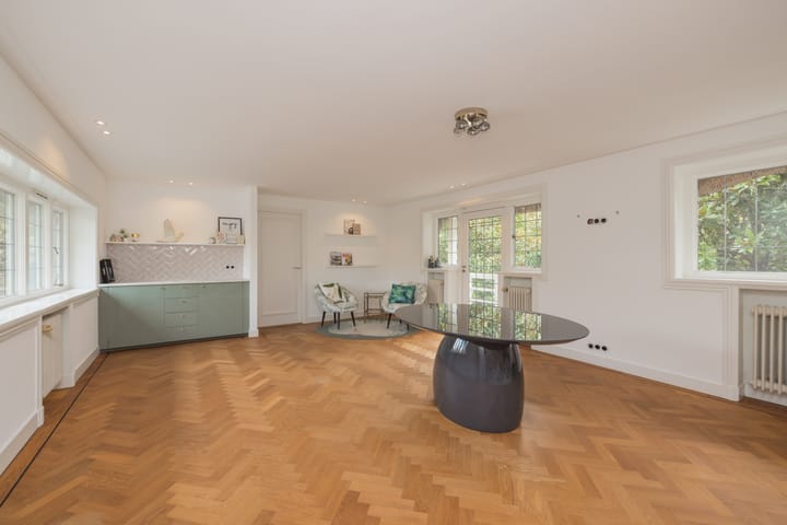 Foto 38 van Oranje Nassaulaan 12