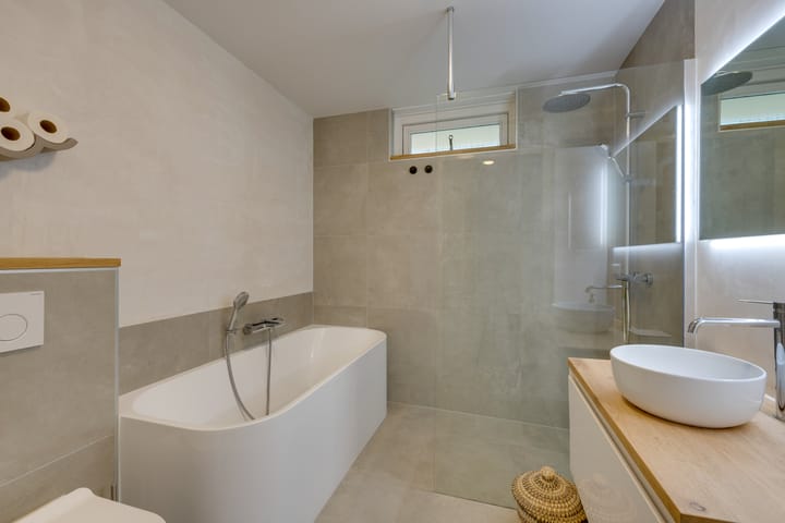 Photo 4 of Wajangstraat 2