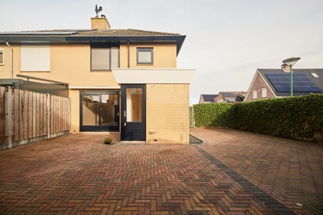 Aak 26 tertiary image