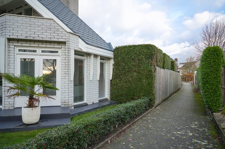 Photo 39 of Dr. A. Kuyperweg 26