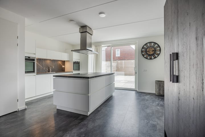 Photo 4 of Spoorbaan 149