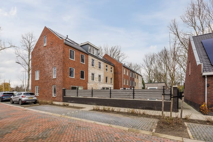 Photo 44 of Spoorbaan 149