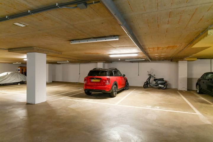 Foto 40 van Jansbuitensingel 23-41