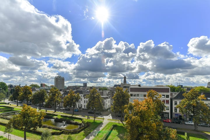 Foto 17 van Jansbuitensingel 23-41