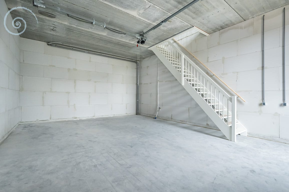 View photo 4 of Waterfront 5-r