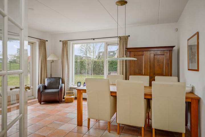 Photo 4 of Harriët Freezerstraat 8