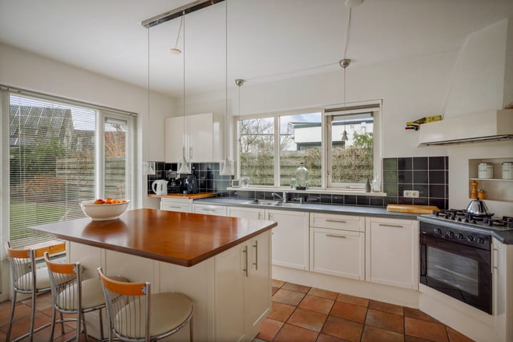 Photo 16 of Harriët Freezerstraat 8