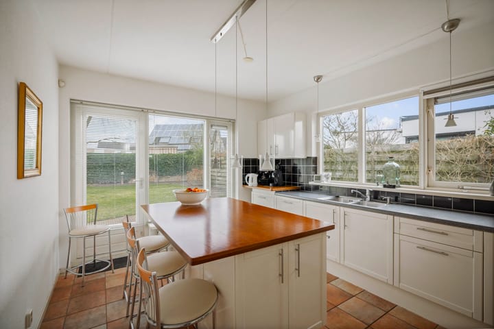 Photo 18 of Harriët Freezerstraat 8