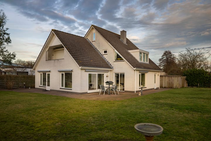 Photo 38 of Harriët Freezerstraat 8