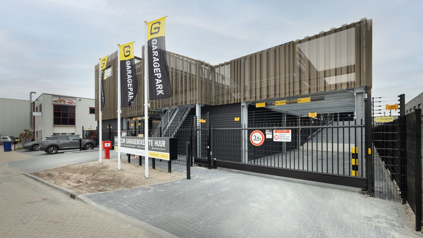 Bekijk foto 2 van GaragePark Nieuwegein-Utrecht