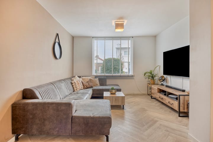 Photo 5 of Graaf van Bronkhorststr 2