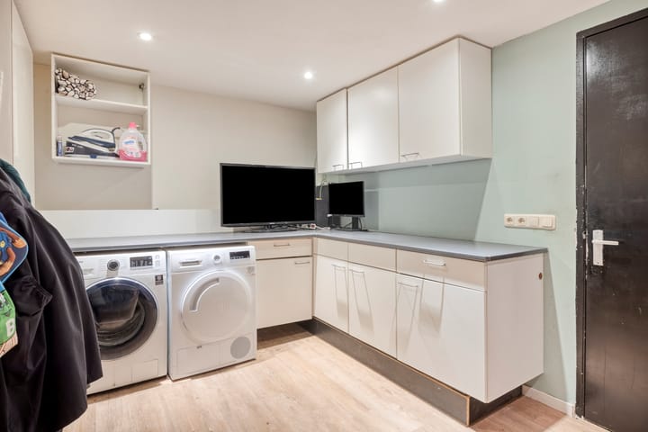 Photo 16 of Graaf van Bronkhorststr 2