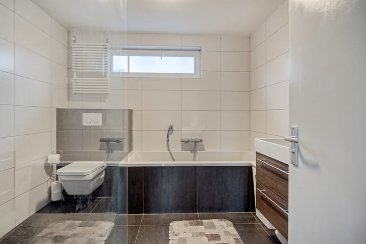 Photo 22 of Graaf van Bronkhorststr 2