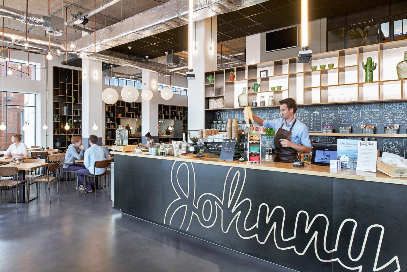 View photo 3 of Joan Muyskenweg 22