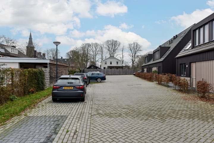Photo 28 of Torenweg 23