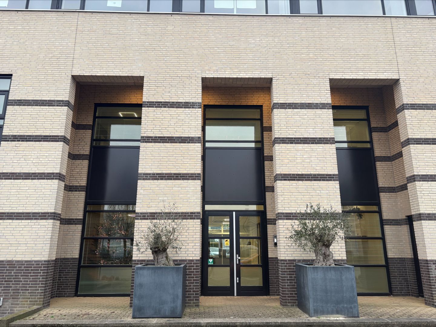 Bekijk foto 3 van Freddy van Riemsdijkweg 18