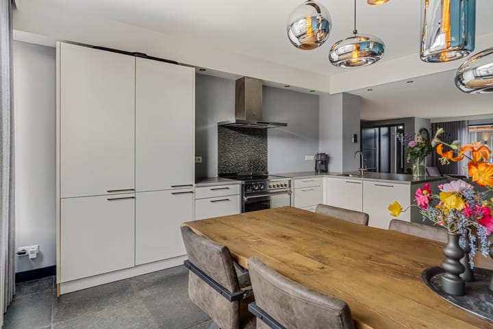 Photo 26 of Maaskant 10