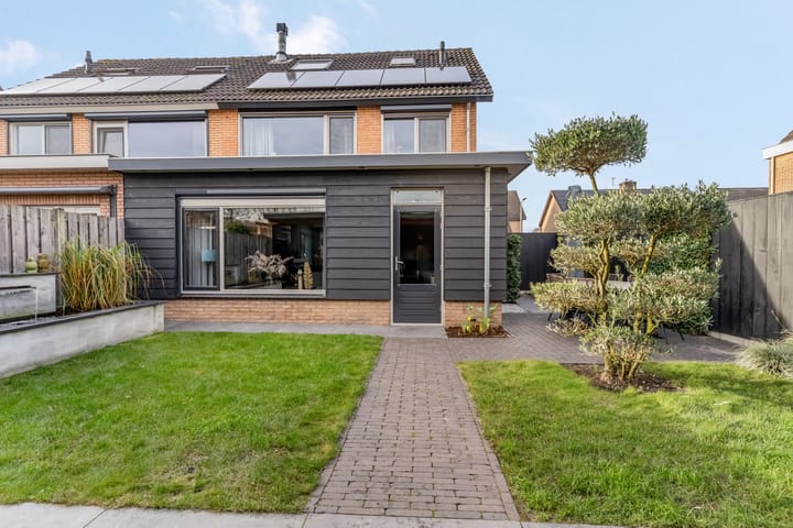 Photo 56 of Maaskant 10