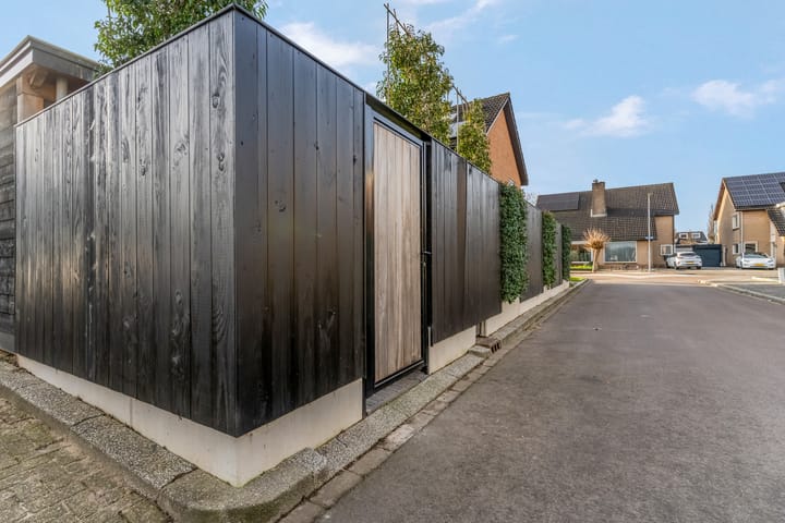 Photo 57 of Maaskant 10