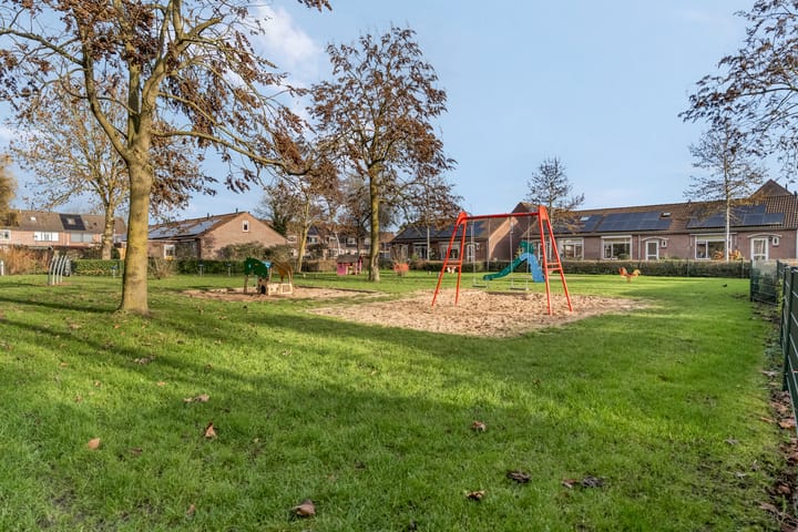 Photo 63 of Maaskant 10