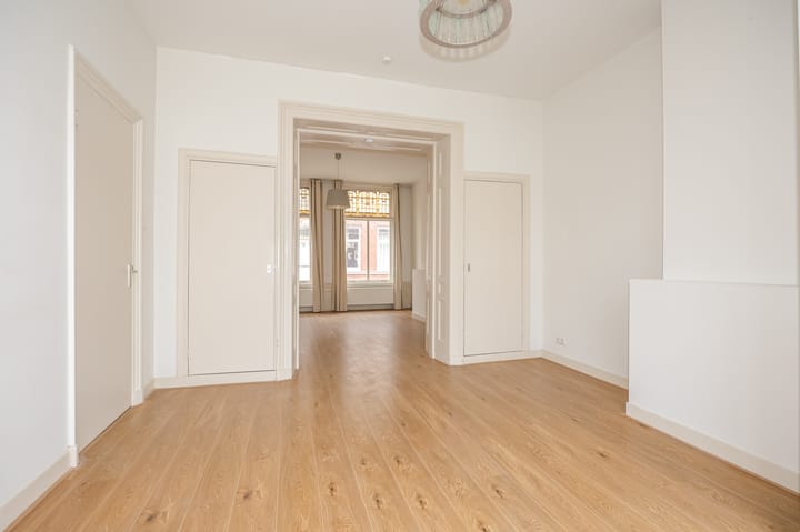 Foto 18 van Hugo de Grootstraat 76