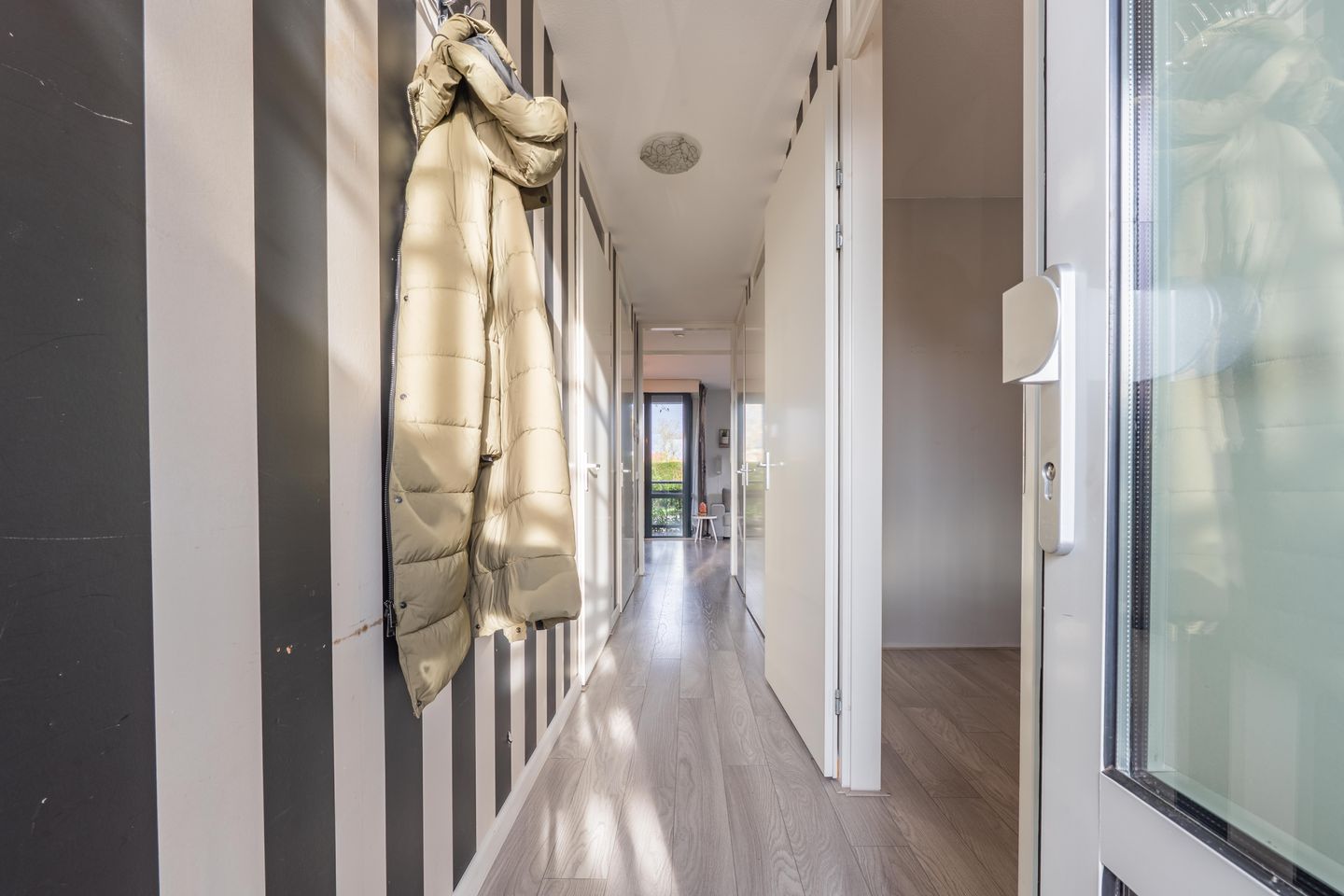 Foto 14 van Meeslaan 2-08