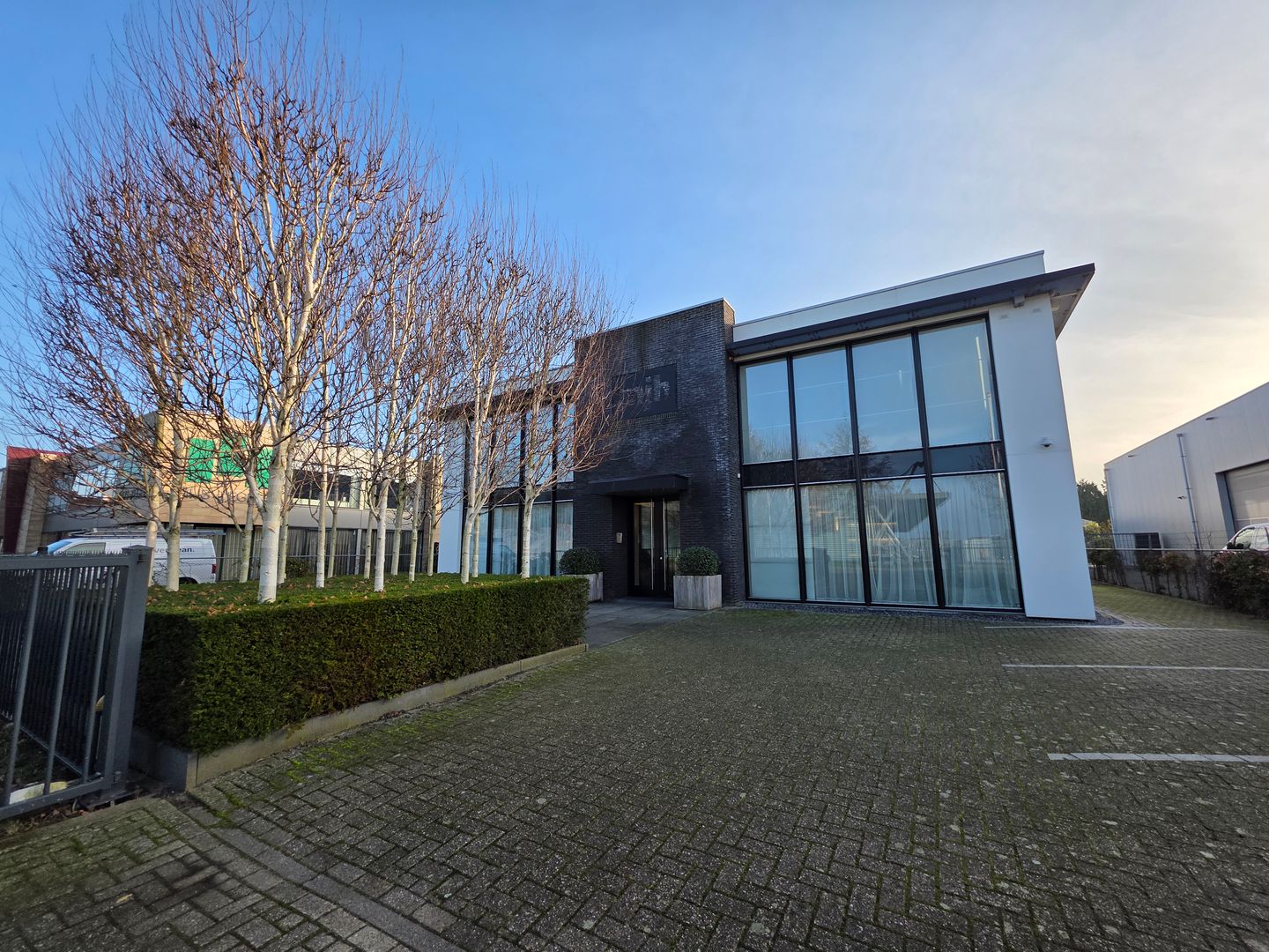 View photo 4 of De Marowijne 23