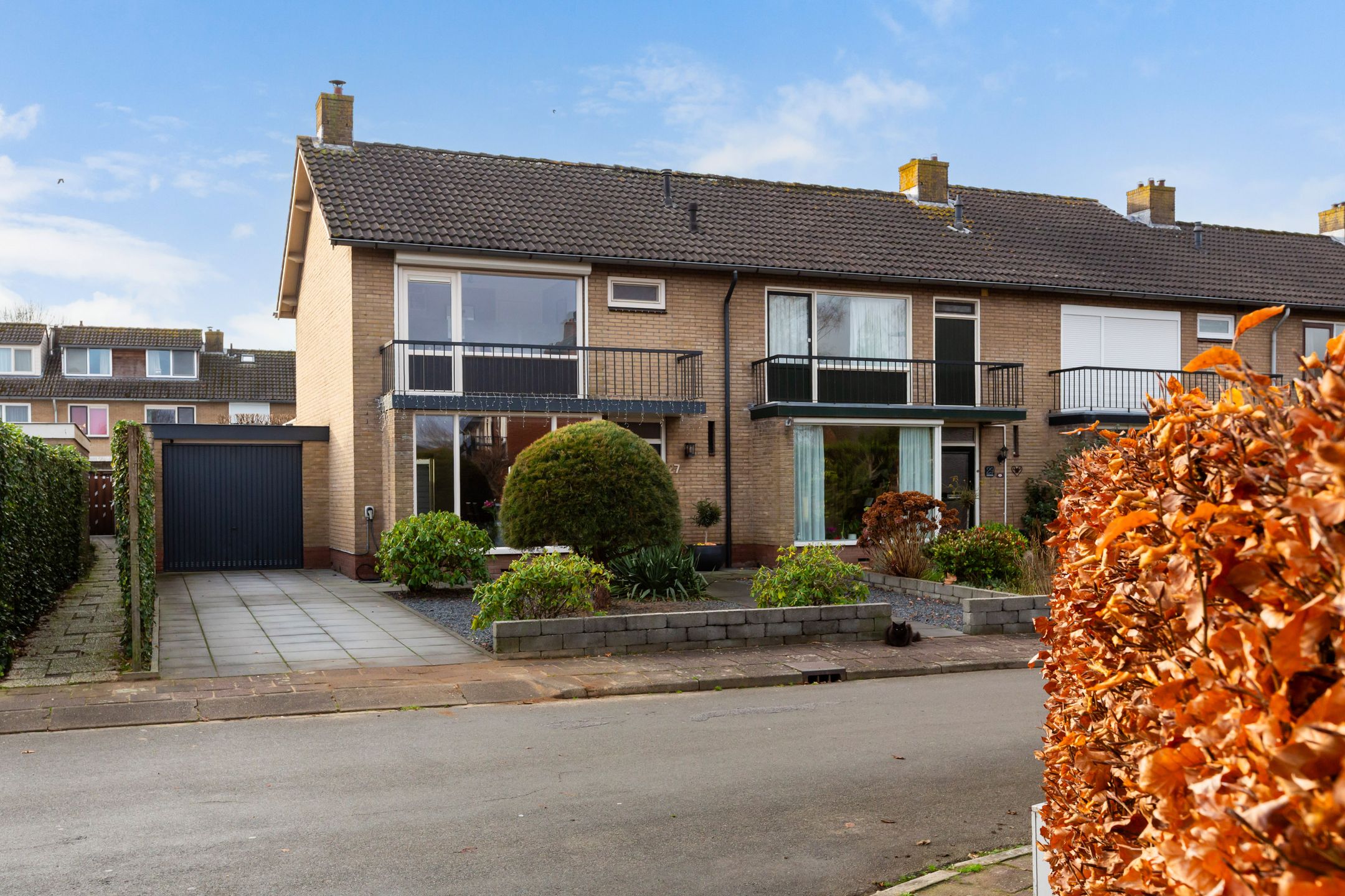 Buying a house in The Netherlands., Hoge Enk 27