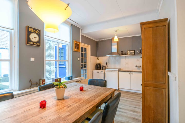 Photo 3 of Grote Reed 6