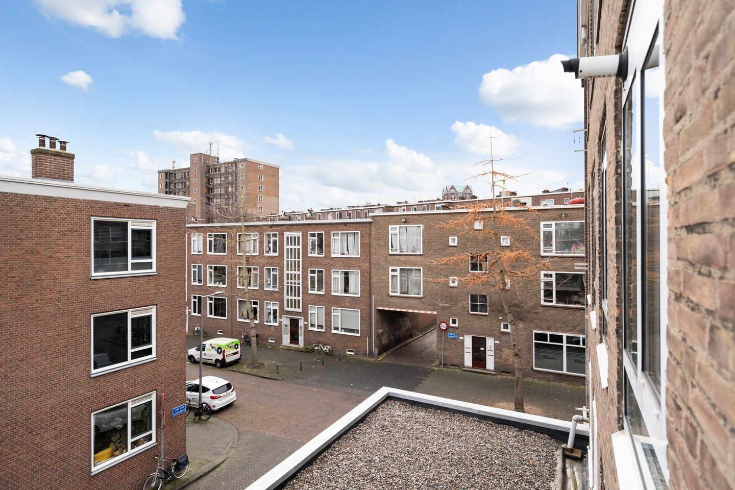 Photo 35 of Jonker Fransstraat 122-C