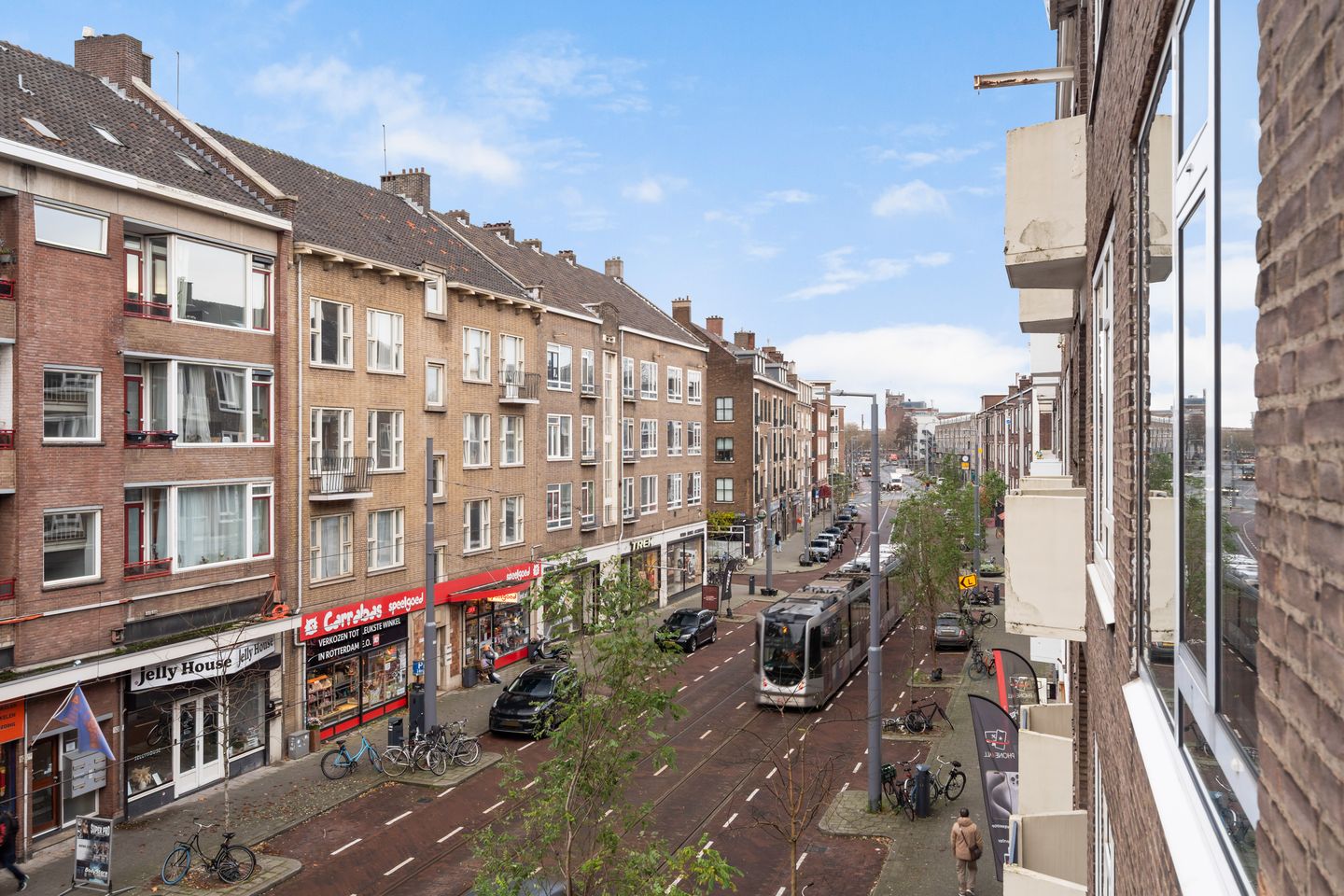 Photo 50 of Jonker Fransstraat 122-C