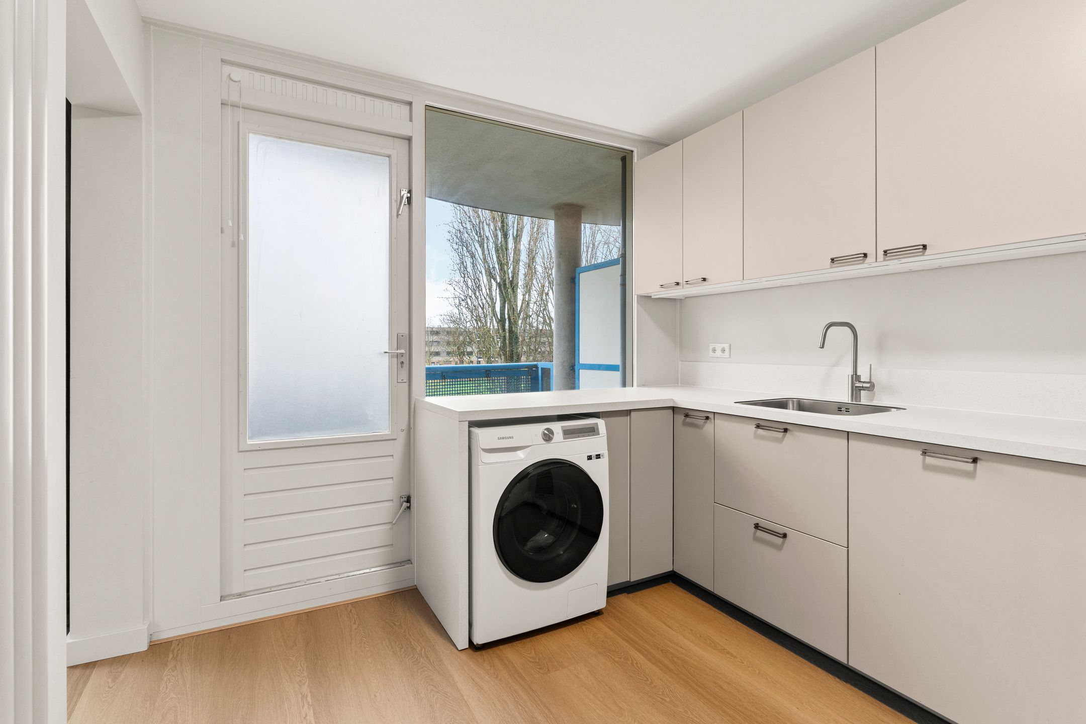 Foto 15 van Gitaarstraat 81