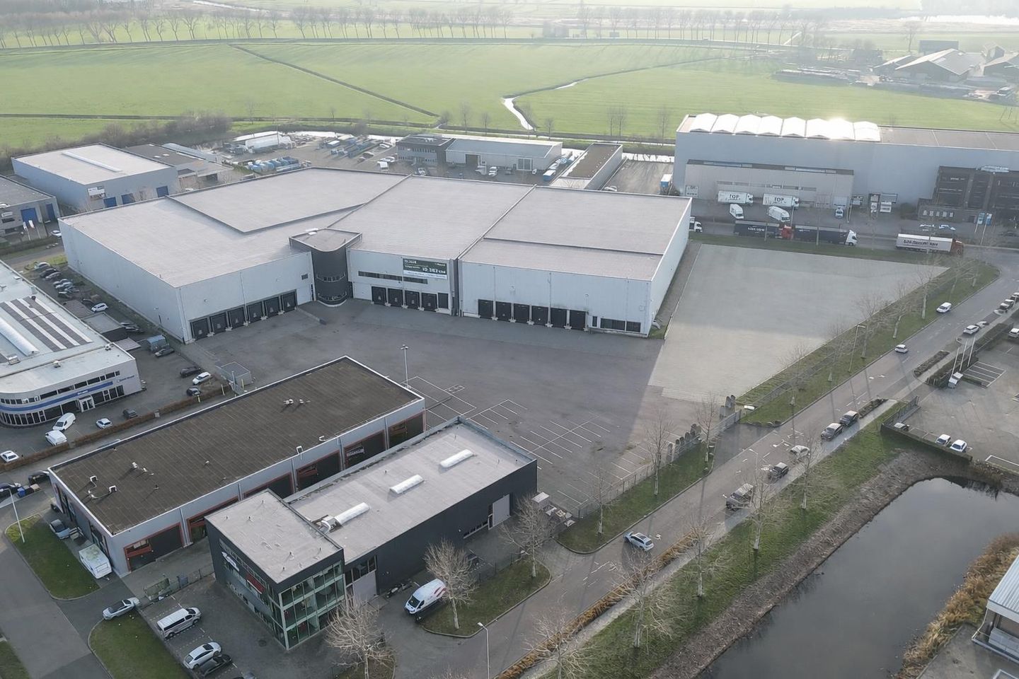 Bekijk foto 1 van Lorentzweg 6