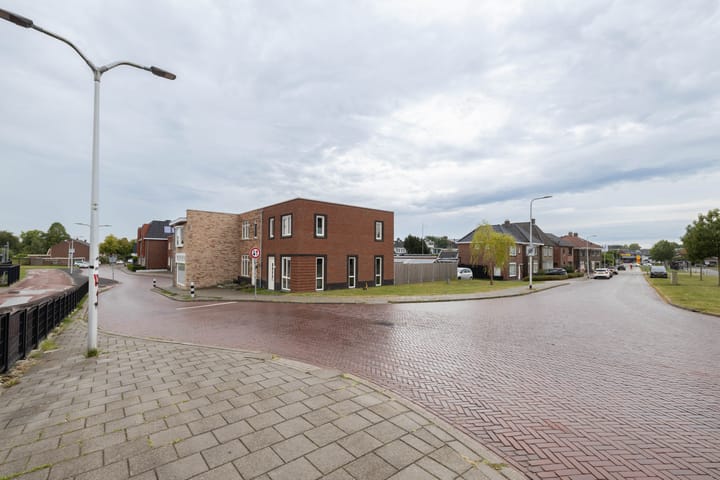 Foto 19 van Bornerbroeksestraat 195