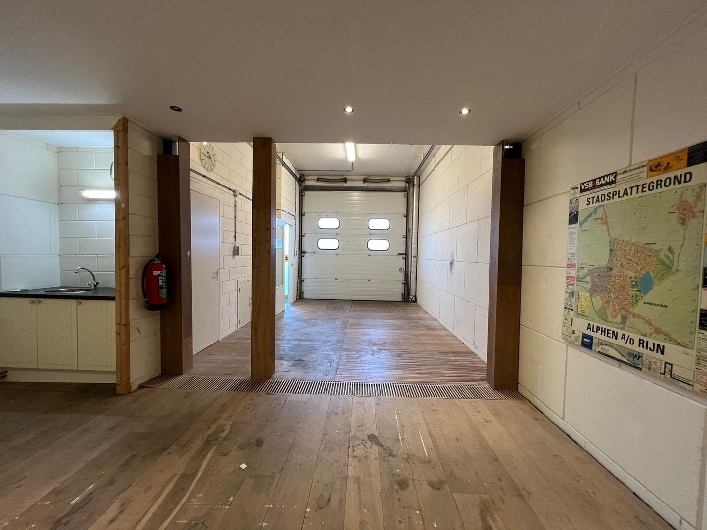 Bekijk foto 2 van A. van Leeuwenhoekweg 36-B1